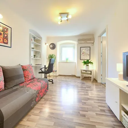 Apartment City Center Rijeka Exterior photo